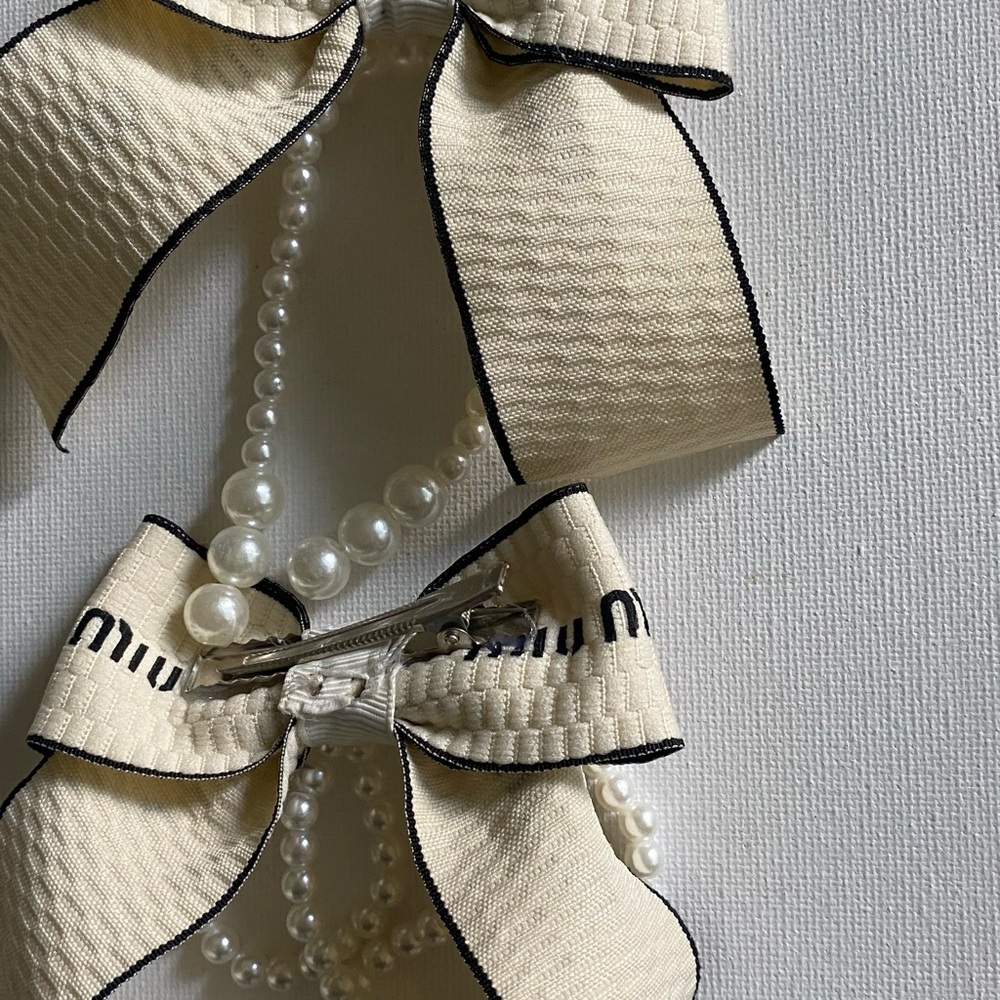 Miu Miu Cream Bow Hair Clips with Pearl Strands - Picture 6 of 6